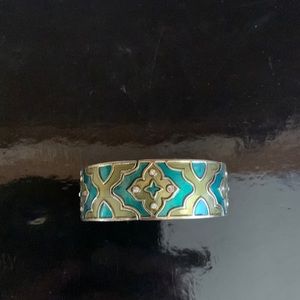 Beautiful Two tone Green Stretch Bracelet